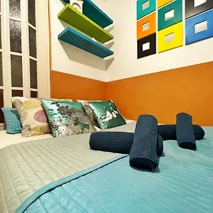 Budget Flat In The Center Appartamento